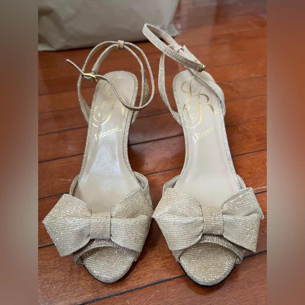 J.Renee Glittering Gold Bow Heels